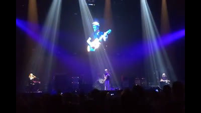 Fito y Fitipaldis con Nina(Morgan) "Abrazado a la tristeza" Coliseum La Coruña (19/03/22)