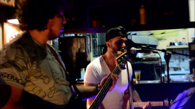 Whiskey a Go Go UIO - Tributo a MOLOTOV