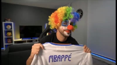 Memes de la renovación de Mbappé