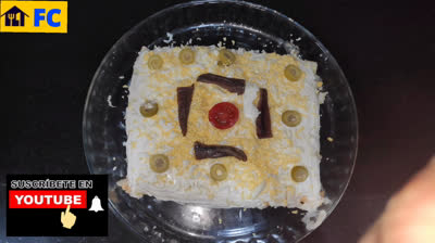 Pastel frío de patata y azul